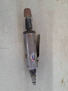 lot 4495 image: mini die grinder