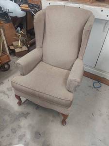 lot 4520 image: Wingback Chair