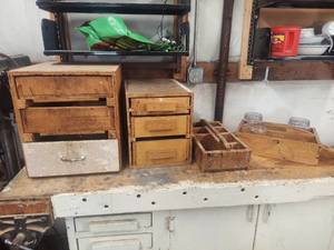 lot 4529 image: 2 Cabinets with Drawers and 2 Trays