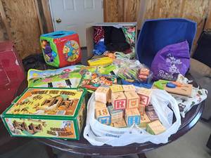 lot 4461 image: kid toys, 2t and 3t clothes