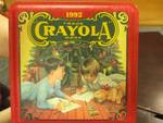 1992 CRAYOLA COLLECTIABLE TIN W/CRAYONS AND ORNAMENT