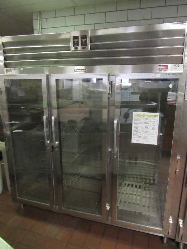 lot 1203 image: Trualsen FridgeFreezer Food Upright