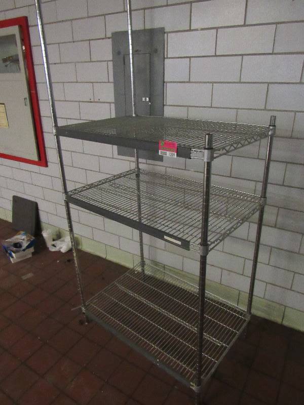 lot 1209 image: Metal Rack