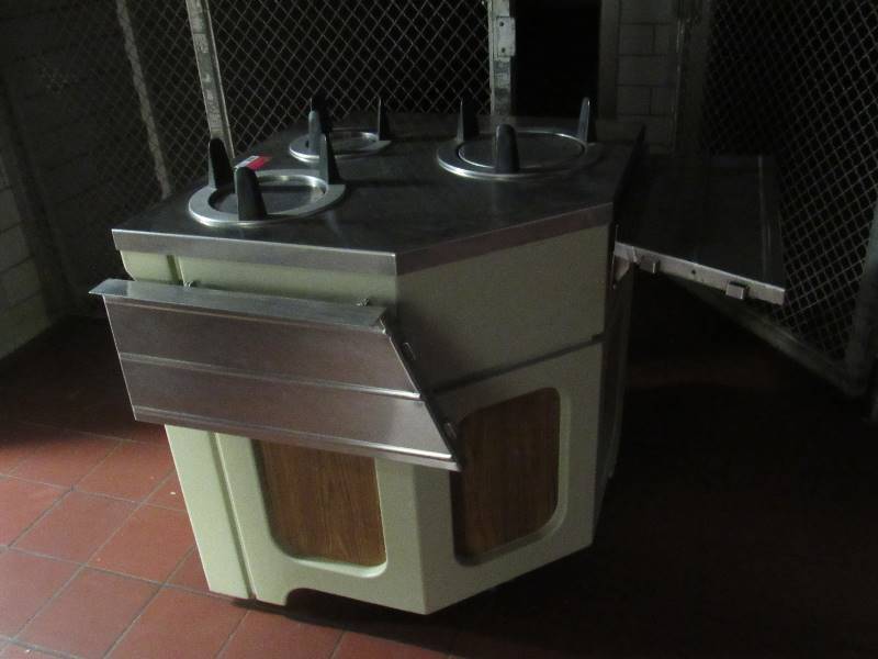 lot 1224 image: Plate Cart Holder