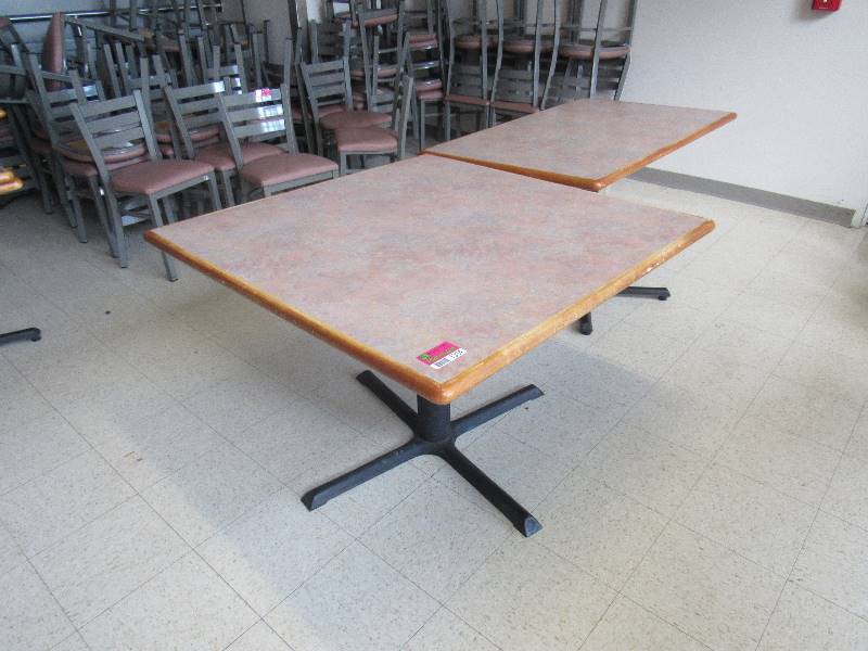 lot 1334 image: Lot of Tables