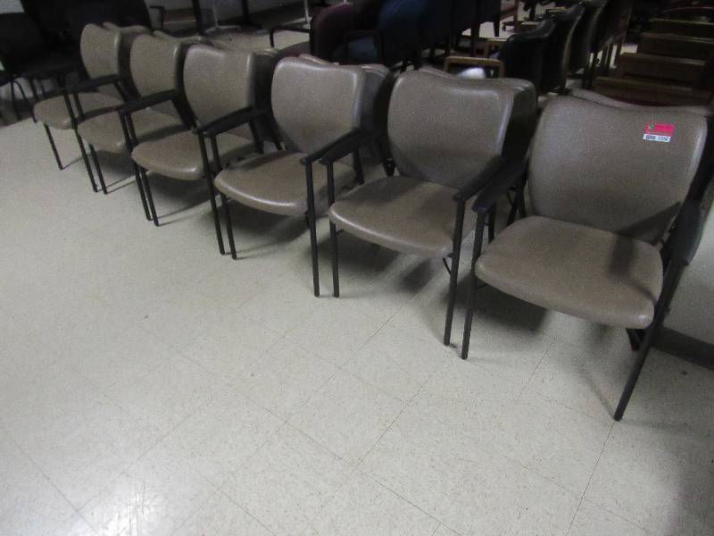 lot 1344 image: Lot of 12 Chairs