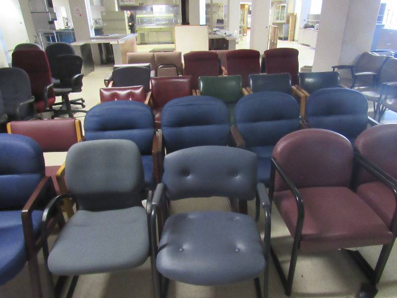 lot 1346 image: Lot of Various Chairs