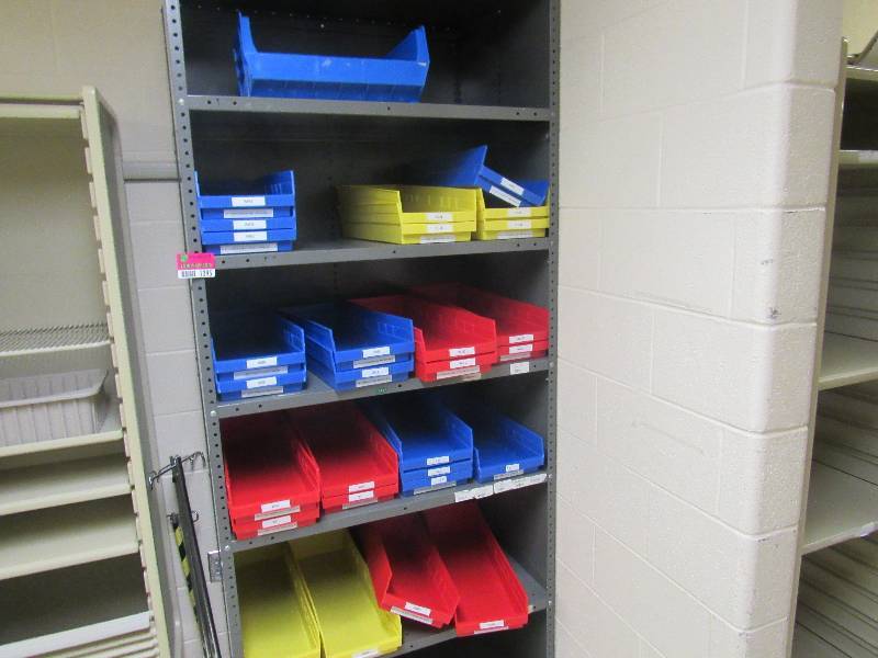 lot 1395 image: Metal Cabinet with 6 Shelves and Storage Containers