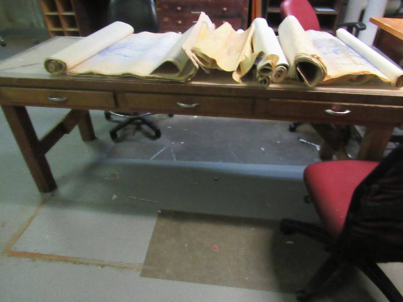 lot 1466 image: Content of Room
