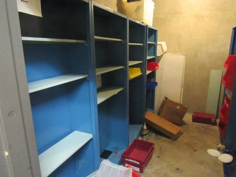 lot 1473 image: Contents of Room