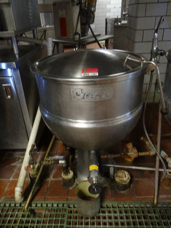lot 1282 image: Groen Floor Mount 40 Gallon Kettle Model PT40 (Located In Kitchen)