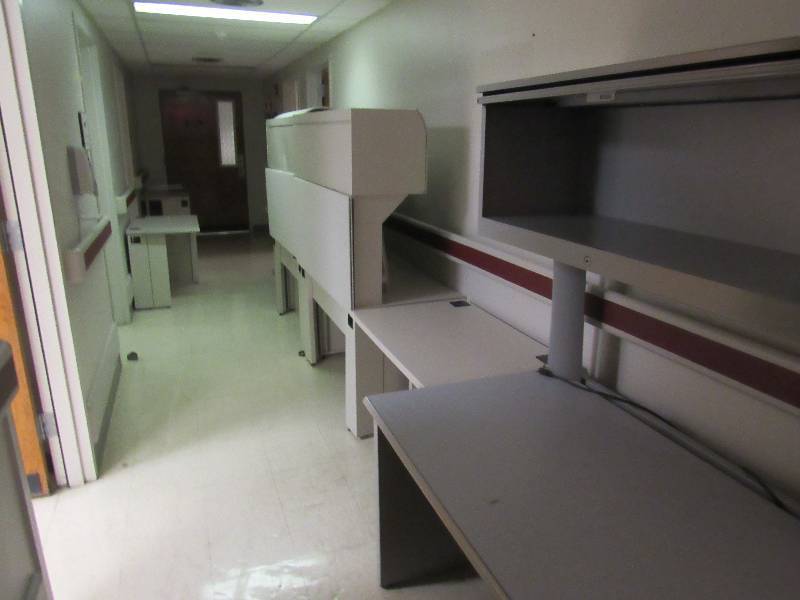 lot 1578 image: Content Of (5) Exam Rooms