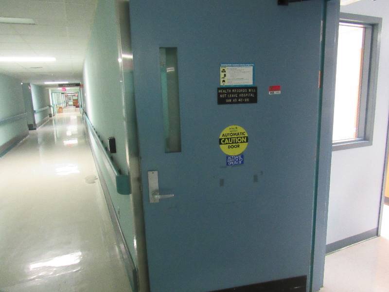 lot 1692 image: Automatic Door Occupational Therapy