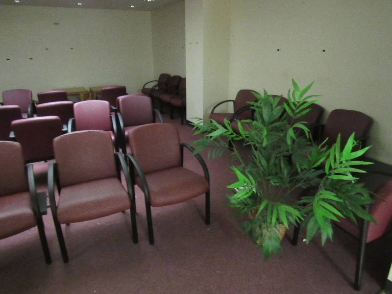 lot 1694 image: Large Lot Of Waiting Room Chairs And Benches