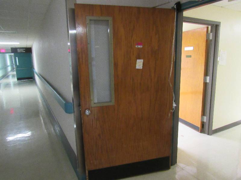 lot 1708 image: Approx. (20) Wooden Doors With Frame In Orthopedic Podiatry Cast Room