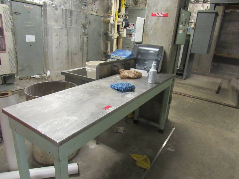lot 1936 image: Stainless Steel Sink & Table