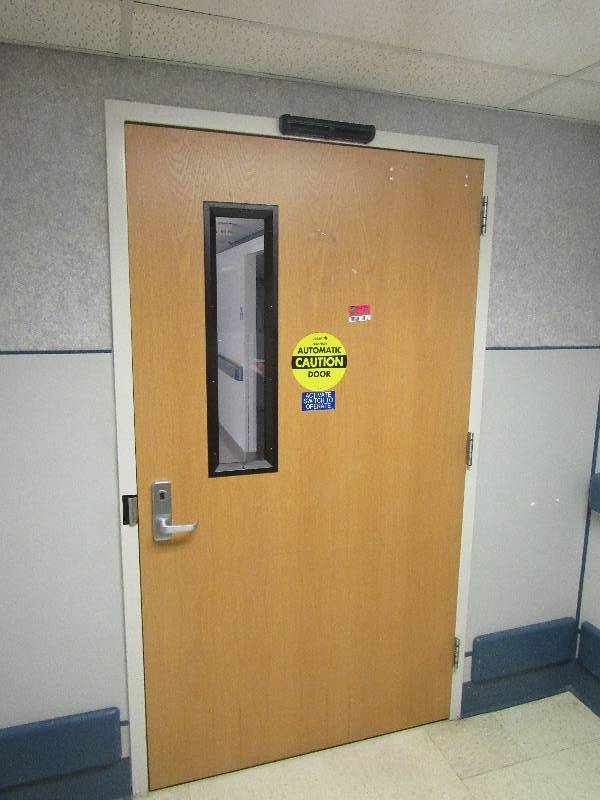lot 1817 image: Automatic Door