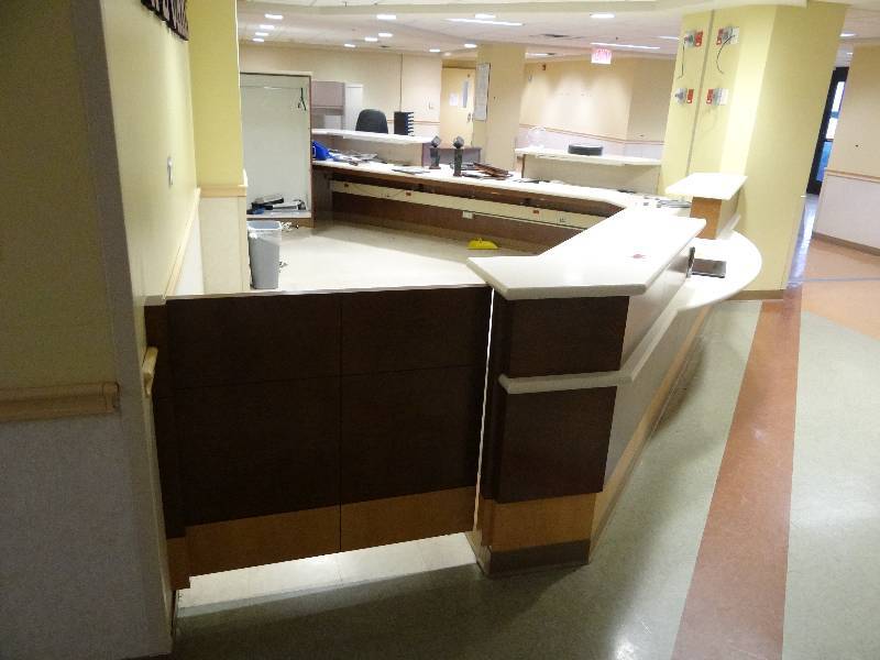 lot 1619 image: Large Reception Desk