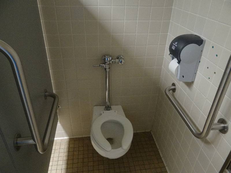 lot 1759 image: Contents of 2 Bathrooms