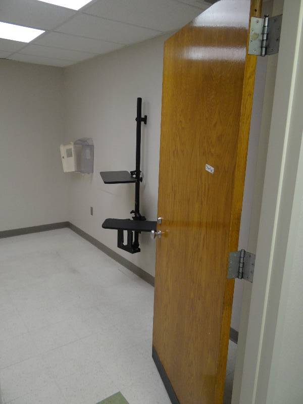 lot 1777 image: Content of Rooms