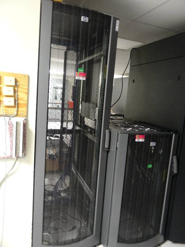 lot 1891 image: HP Full Size Server Rack