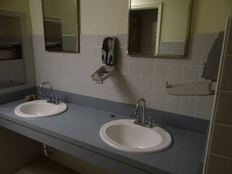 lot 2014 image: Pair Of Mens And Womens Bathrooms