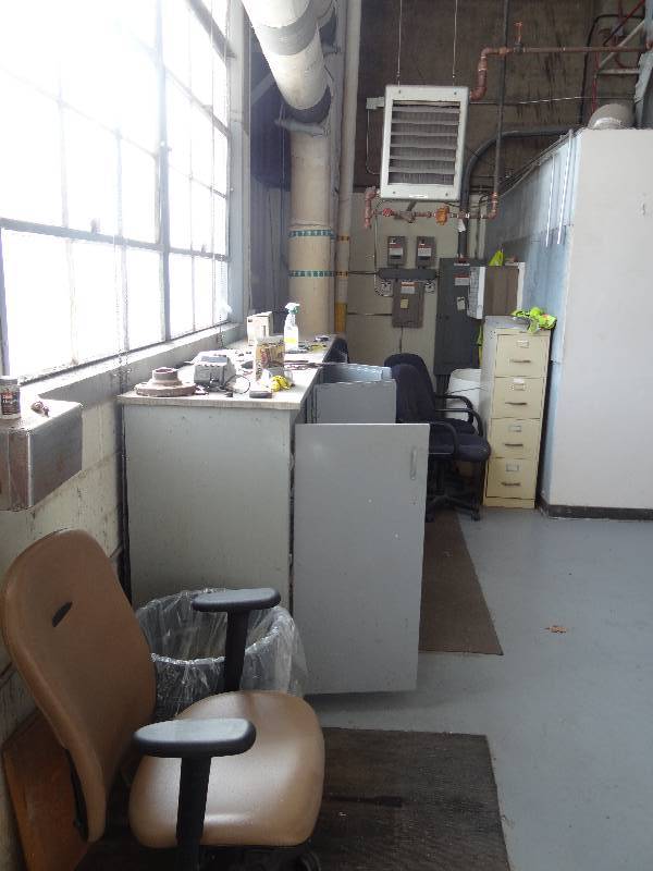 lot 1037 image: Work Station with Cabinets, Content Included , 4 Office Chairs