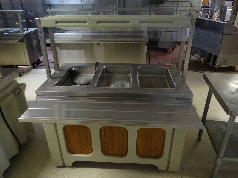 lot 1308 image: Galley 3 Well Lighted Steam Table Model 93908030