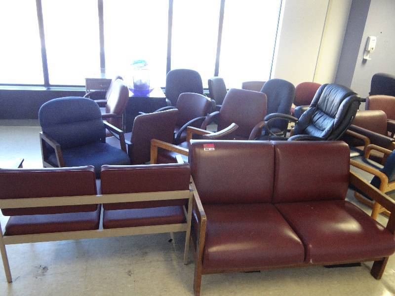 lot 1438 image: Large Lot Of Office Furniture