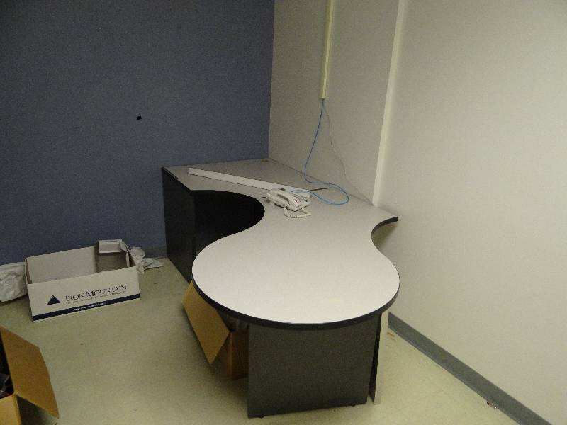 lot 1446 image: Contents Of Office