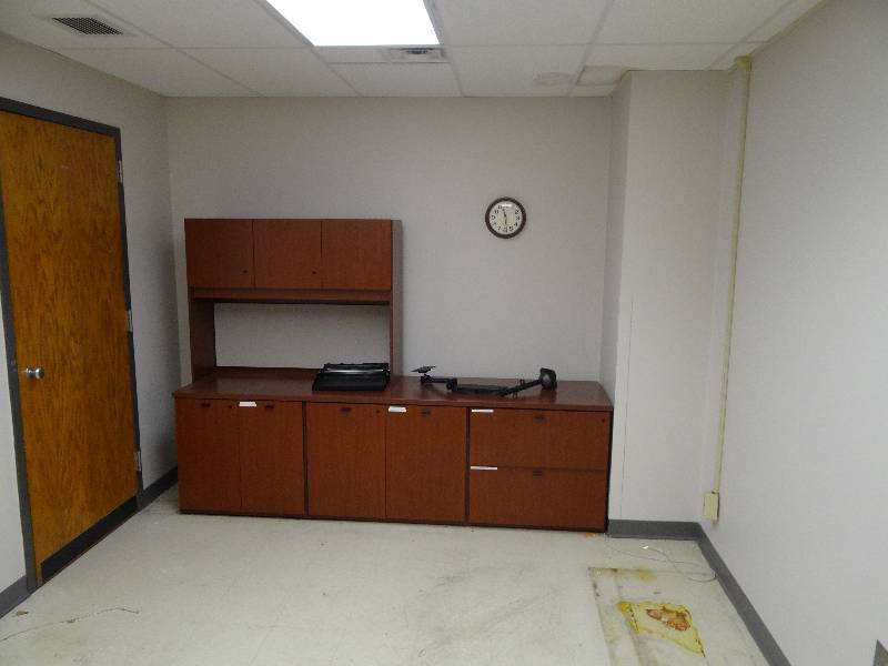 lot 1514 image: Pair Of Office Room Contents