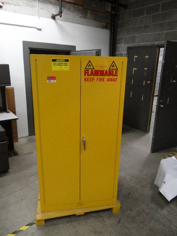 lot 1526 image: Like New Justrite Flammable Cabinet