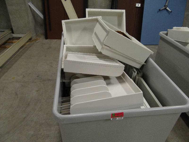 lot 1539 image: Sanitrux Fiberglass Tote On Casters