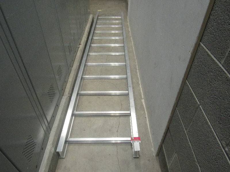lot 1015 image: Aluminum Cable Management