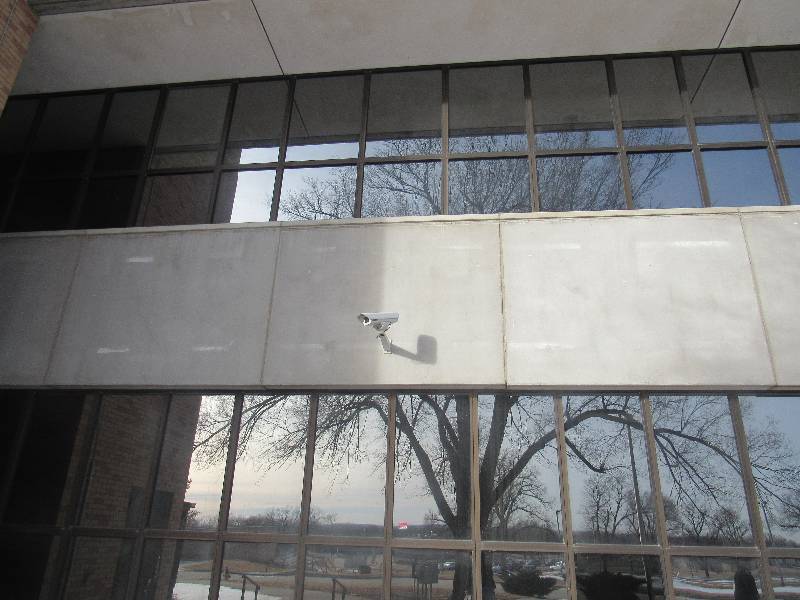 lot 1018 image: Exterior Security Cameras