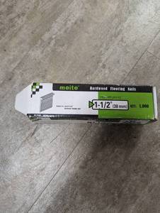 lot 1105 image: meite Harris Flooring Nails