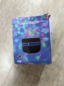 lot 1111 image: LED Mini Star Lighr