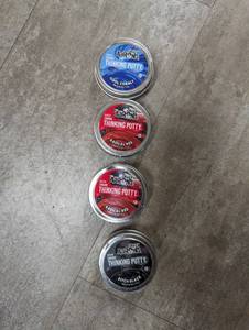 lot 1123 image: Crazy Aarons Thinking Putty mini tins