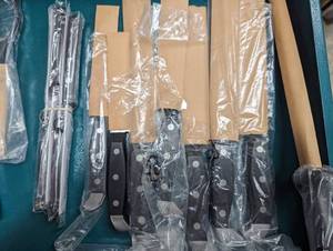 lot 1166 image: 25 piece Knife Set with kitchen shears and file