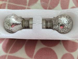 lot 1180 image: Door Knobs