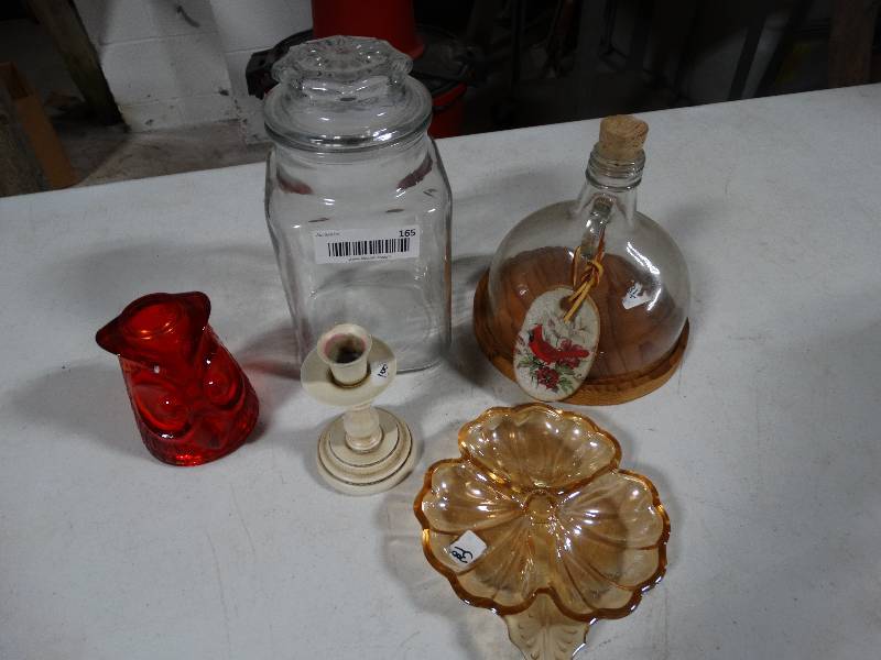 lot 165 image: Glass Kitchenware & Decor.