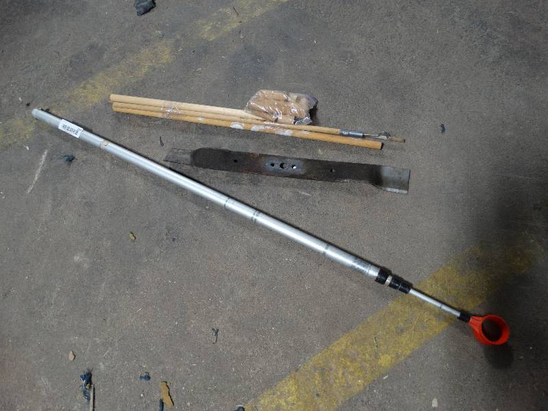 lot 189 image: Wood Dowels, Telescopic Retriever, Mower Blade.