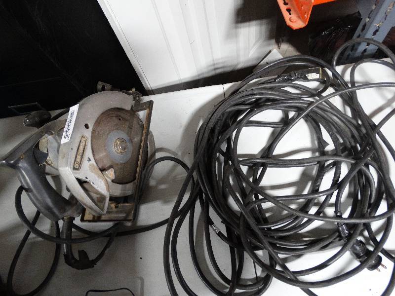 lot 190 image: Craftsman Circular Saw & Extension Cord.