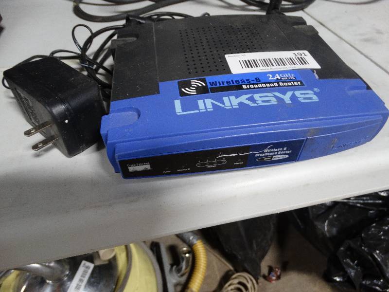 lot 191 image: Linksys Broadband Router.