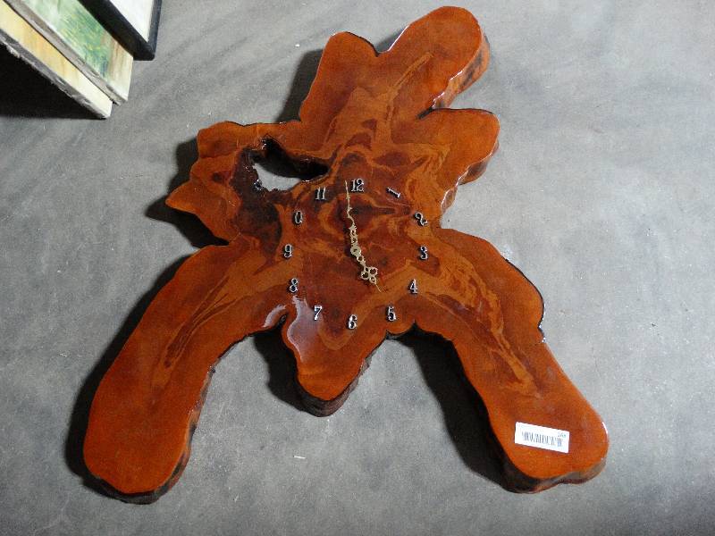lot 268 image: Vintage Exotic Wood Clock.