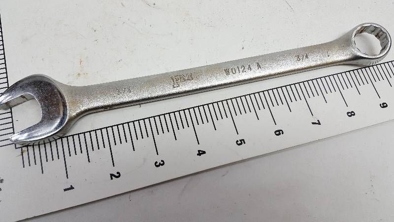 lot 5520 image: New Open and box end wrench outfit your tool box or use it to loan out and not your SnapOn