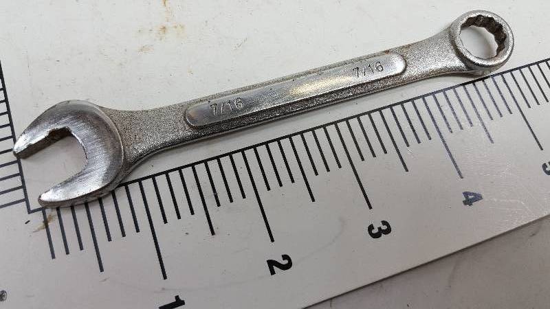 lot 5526 image: New Open and box end wrench outfit your tool box or use it to loan out and not your SnapOn