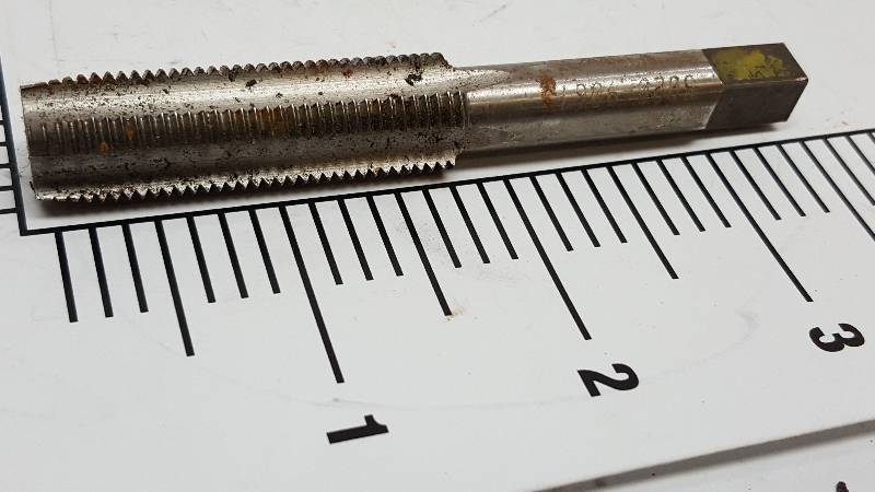 lot 5710 image: Single industrial or machine shop metal tap sorry the sizes are hard to read.  Many of these are new