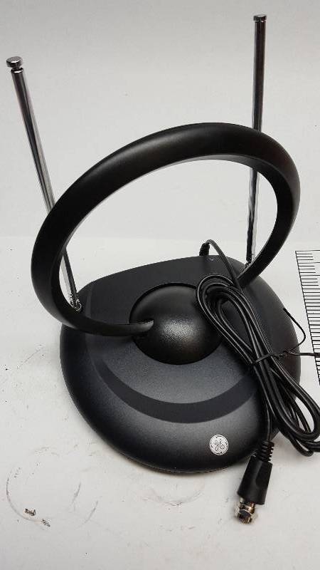 lot 5749 image: GE ENHANCED HDTV FULL HD 1080P ANTENNA HDTV up to 1080p VHF UHF Up to 25 mile range without cable or a dish