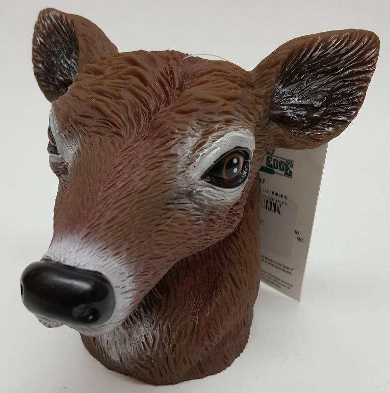 lot 5333 image: Used to be a Buck but reduced to a Doe without the antlers.  Yeah, you could have a dull, boring trailer ball